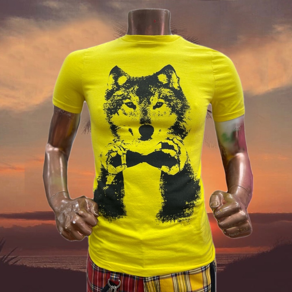 Men’s Wolf Yellow Short Sleeve Tee Shirt
